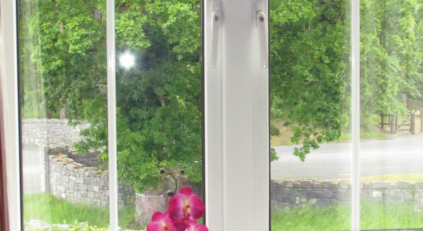 פורטומנה Gate Lodge B&B חדר תמונה