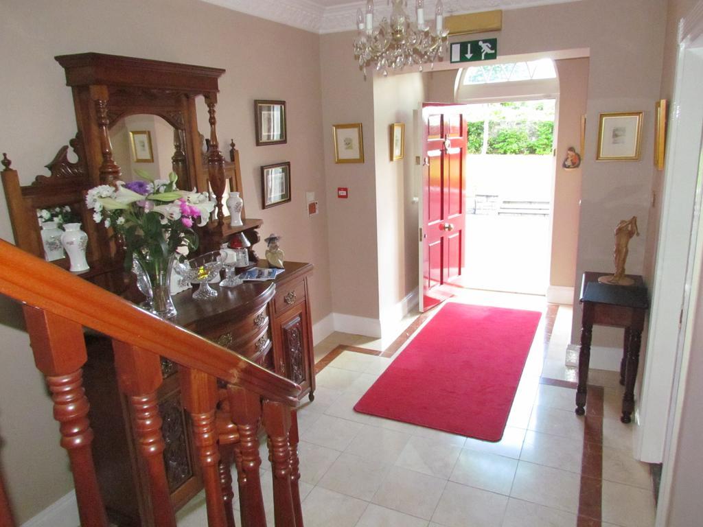 פורטומנה Gate Lodge B&B מראה חיצוני תמונה