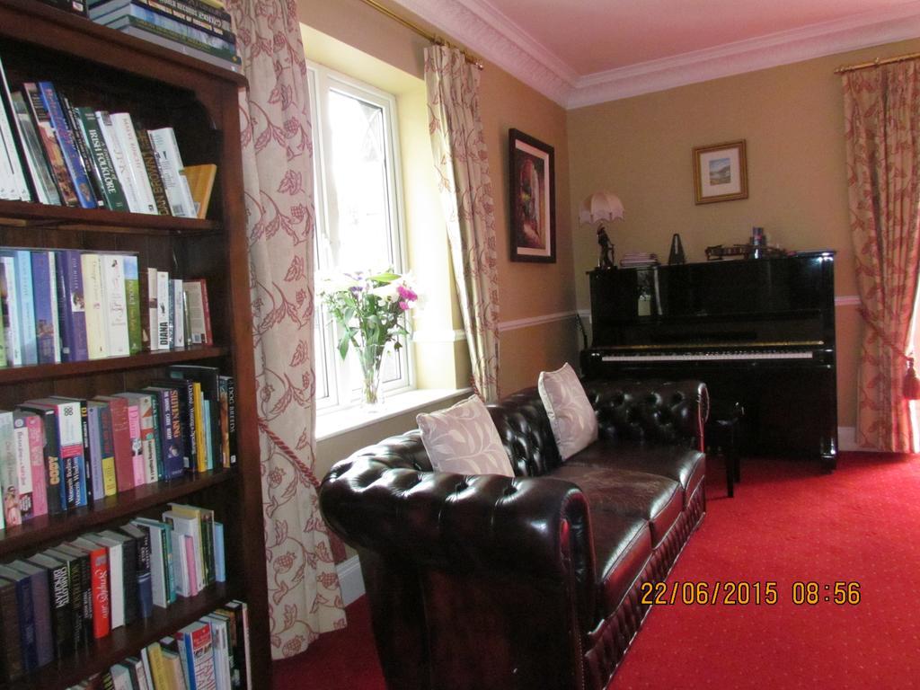 פורטומנה Gate Lodge B&B מראה חיצוני תמונה